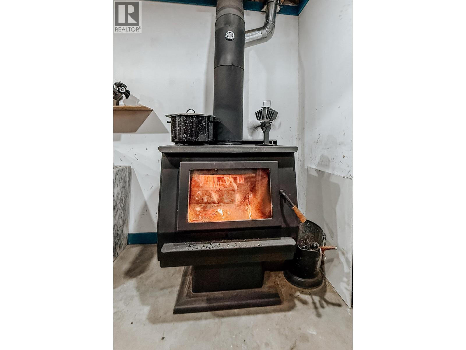 5360 KALLUM DRIVE - 34