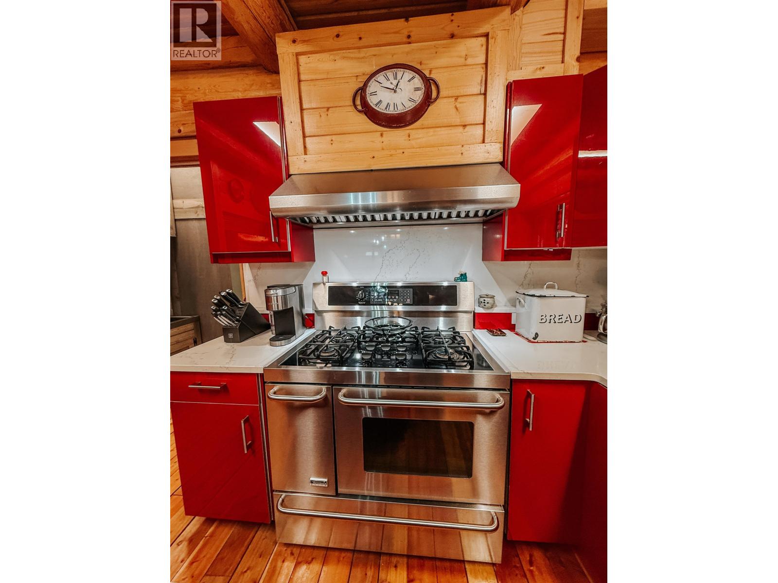 5360 KALLUM DRIVE - 9