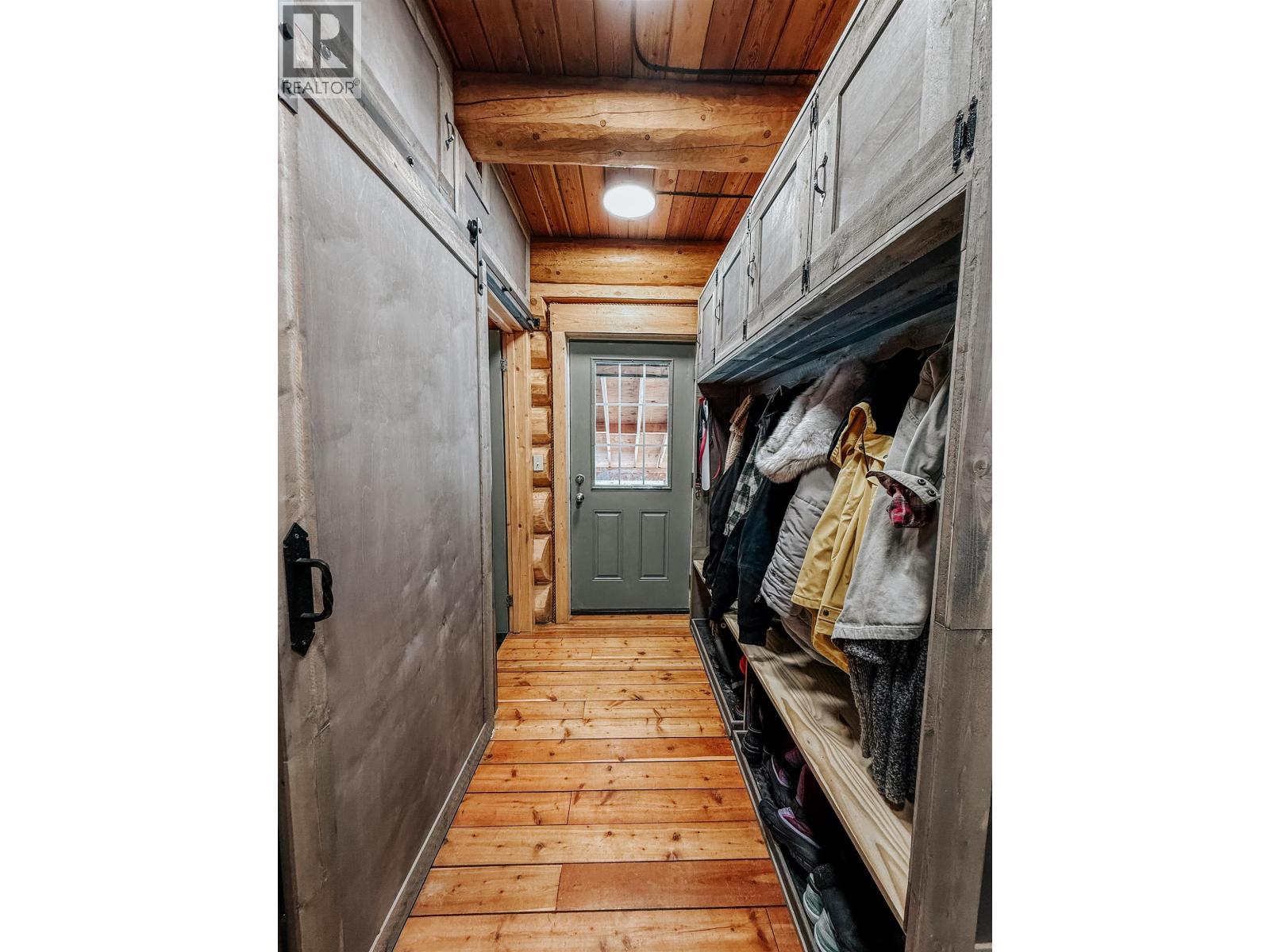 5360 KALLUM DRIVE - 22