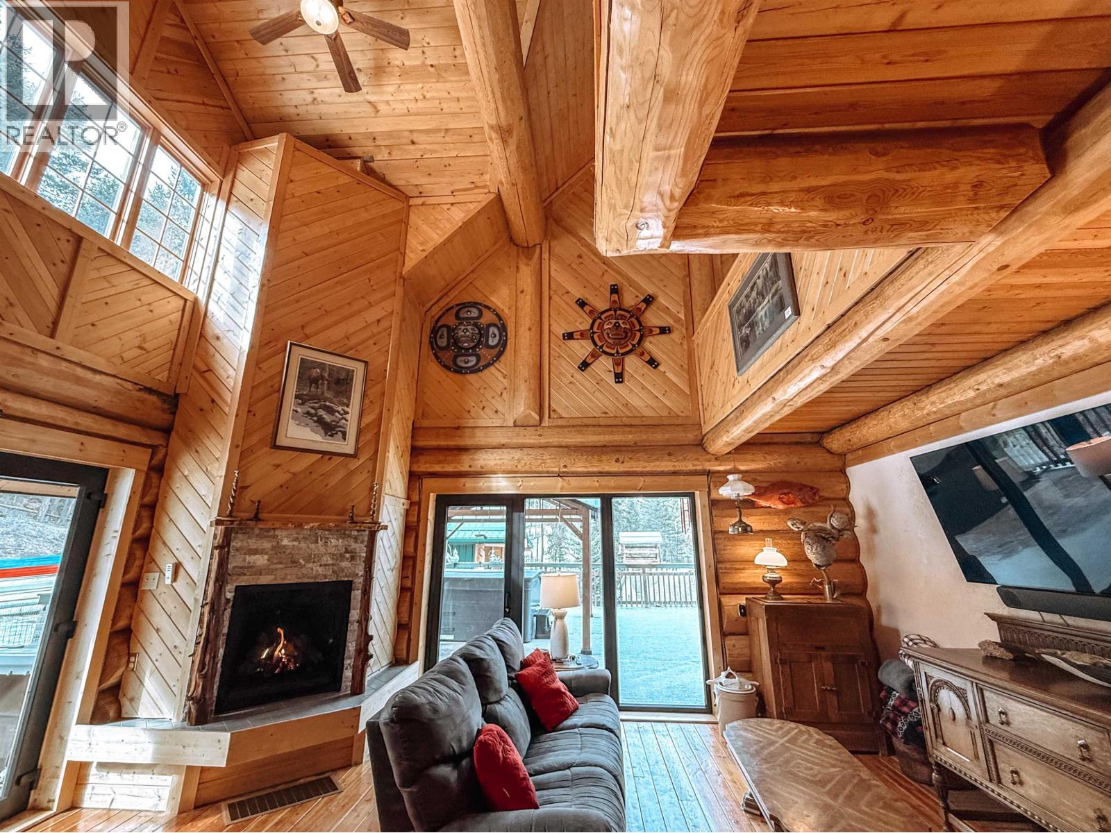 5360 KALLUM DRIVE - 14