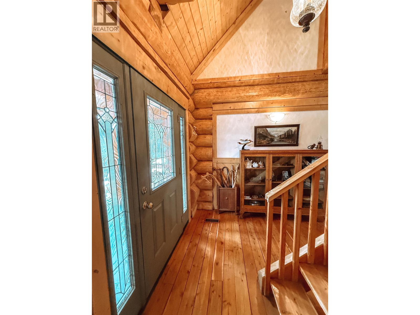 5360 KALLUM DRIVE - 32