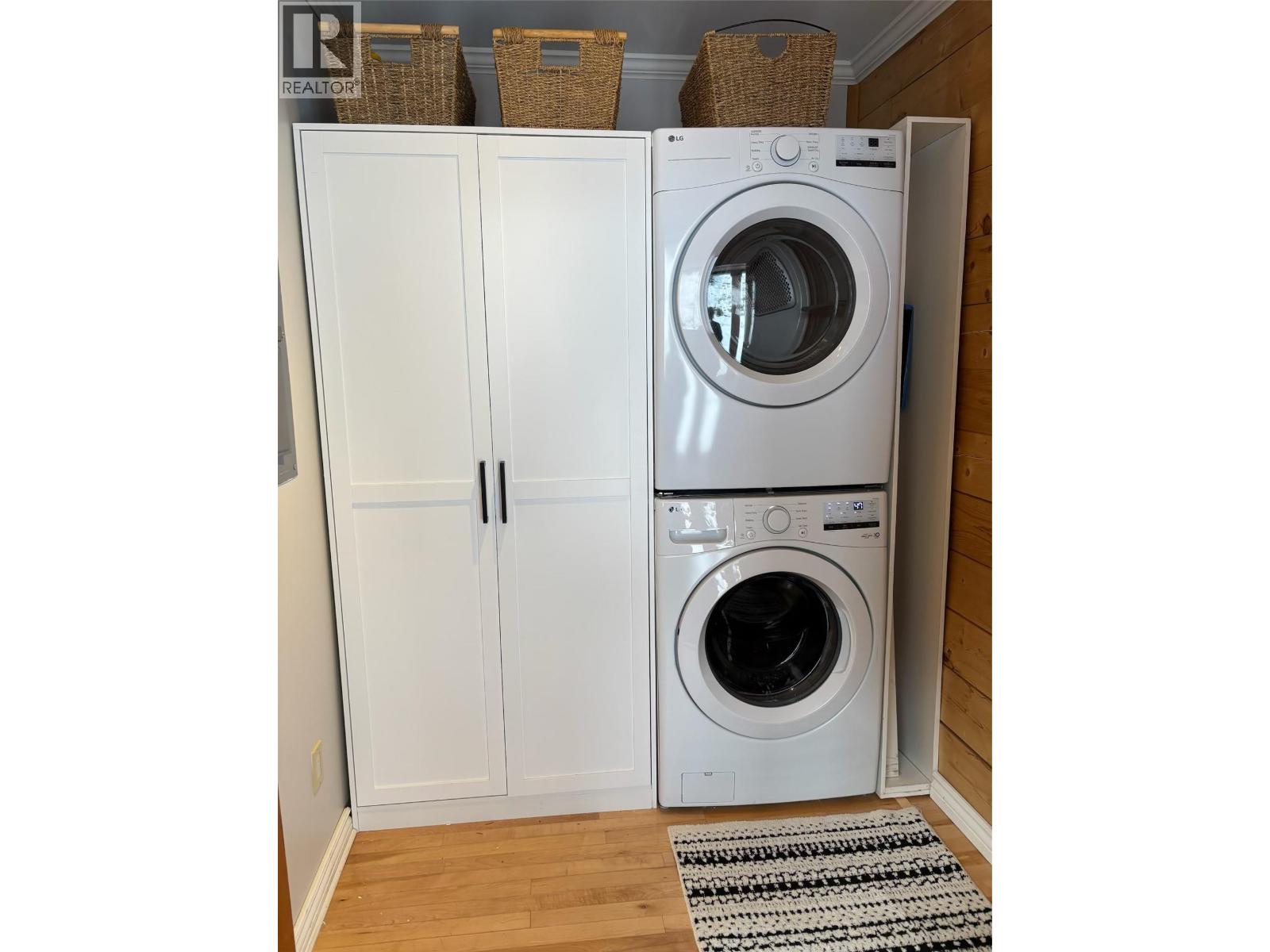 1075 SIX MILE CREEK ROAD - 35