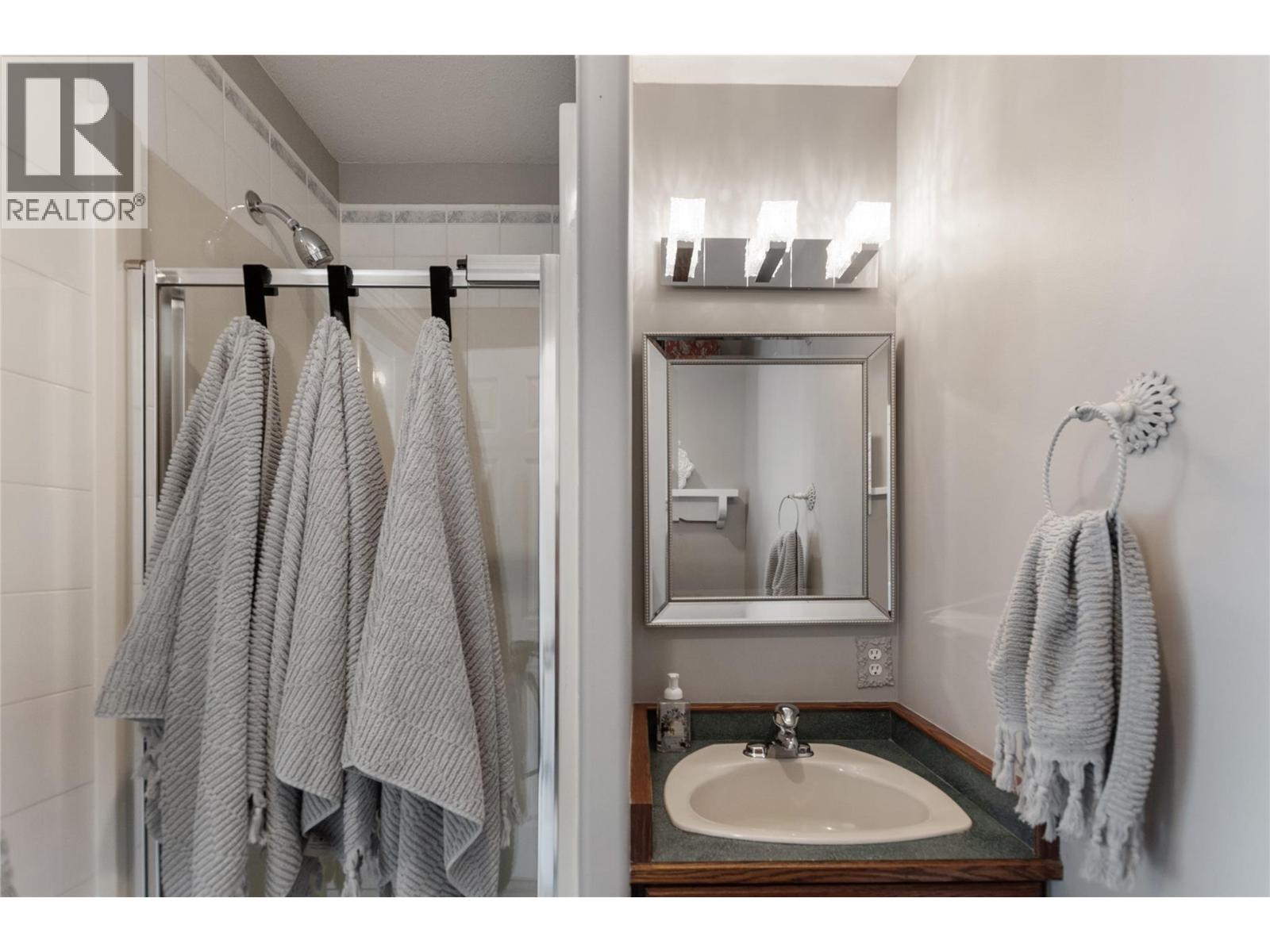 1214 Peachcliff Drive, Okanagan Falls