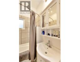 122 Forsyth Street Unit# East #1, Sarnia, ON N7T6C3 Photo 8