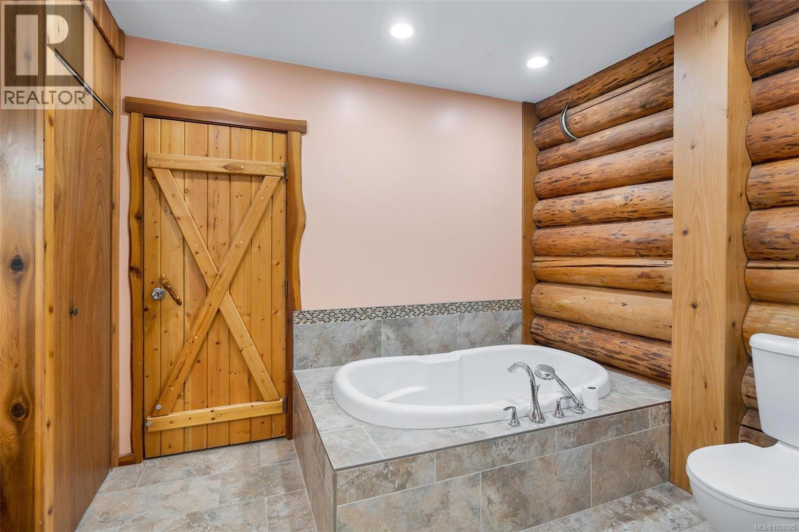 7248 Indian Rd - 27