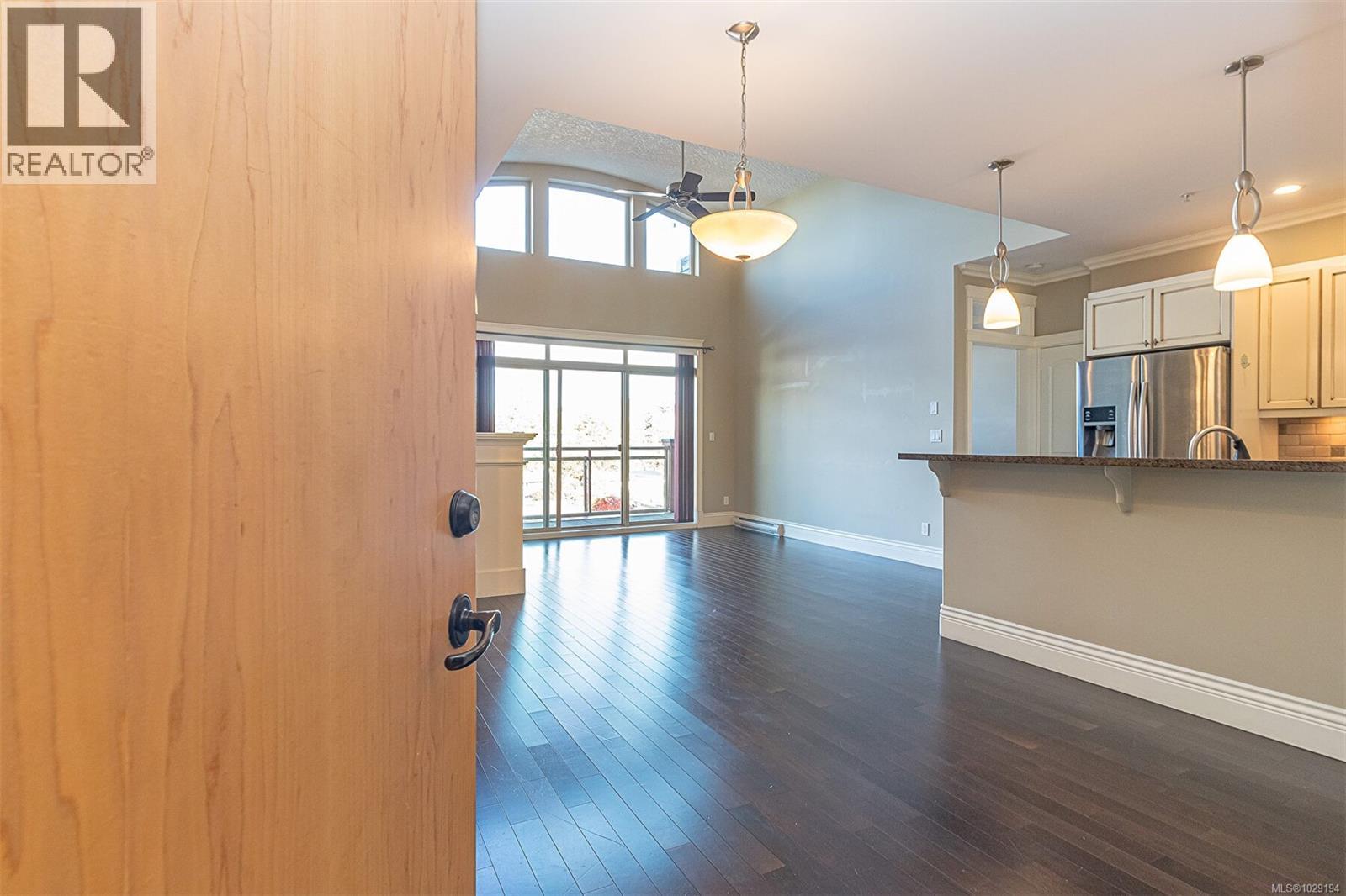 402 755 Goldstream Avenue, Langford