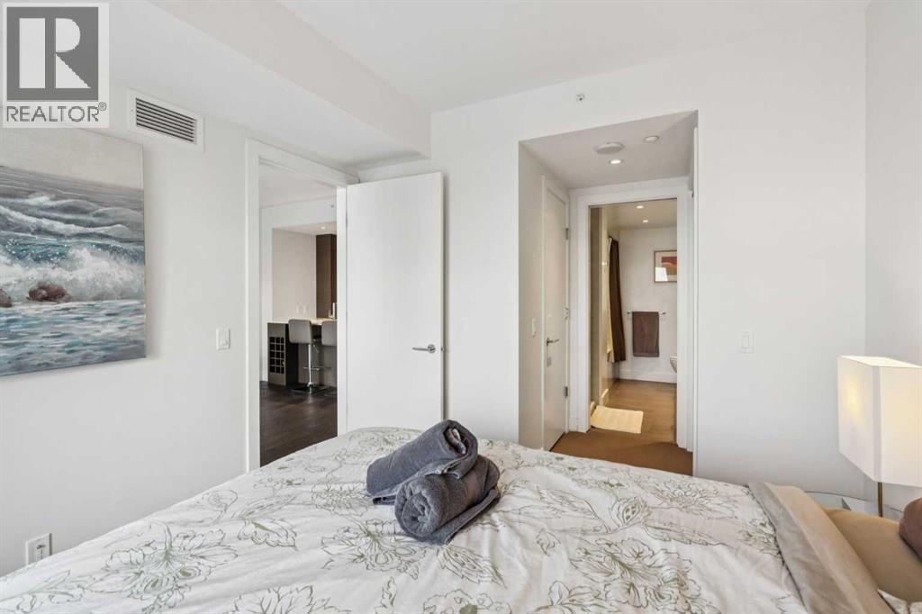 Single Family House for Sale in    Avenue SW Downtown West End Calgary 