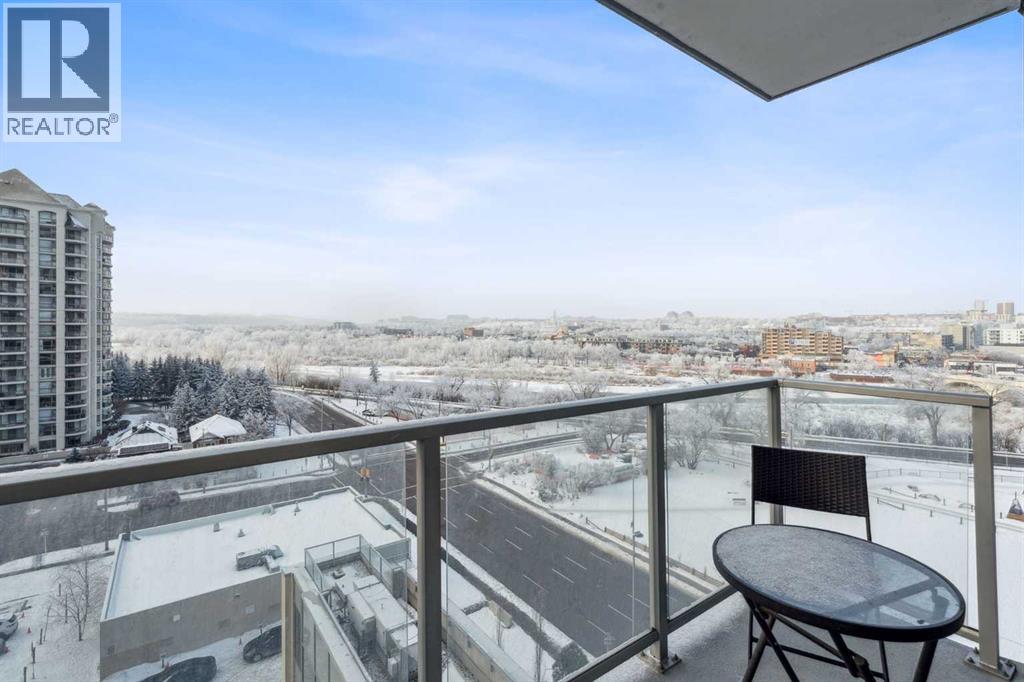 Single Family House for Sale in    Avenue SW Downtown West End Calgary 