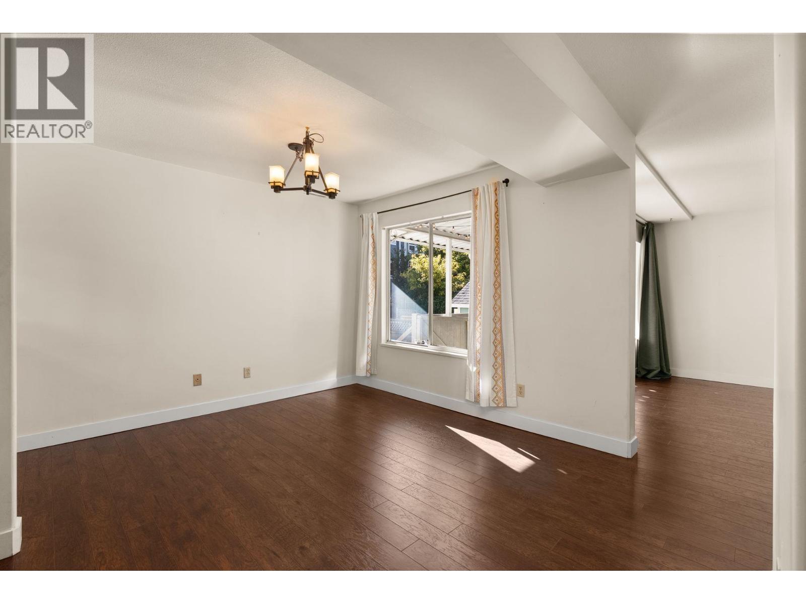 #5-4890 48 Avenue, Ladner