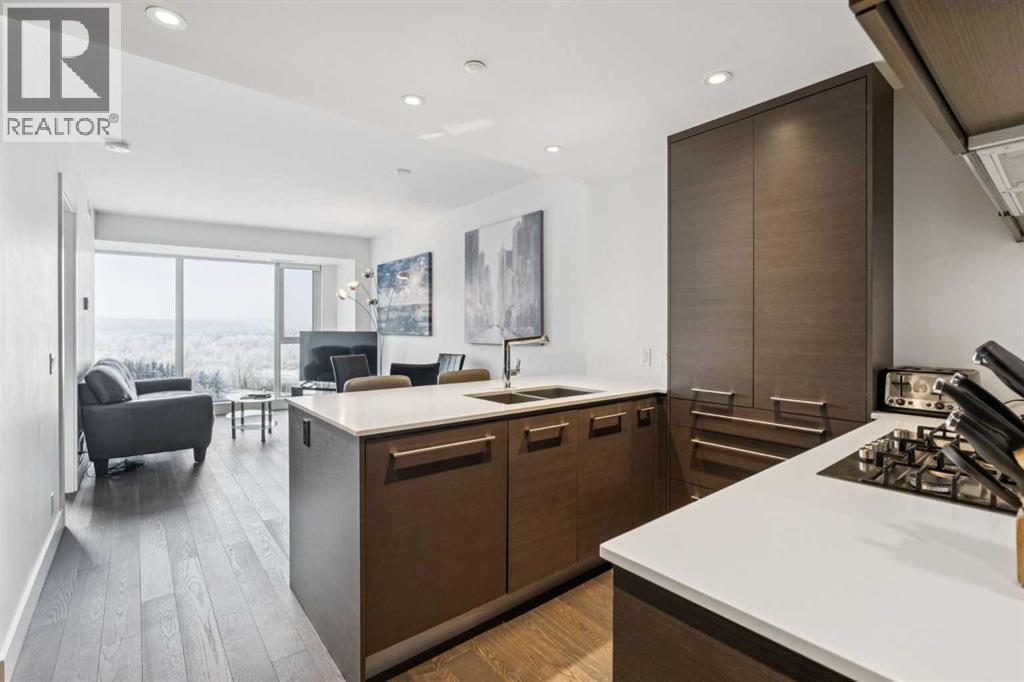 Single Family House for Sale in    Avenue SW Downtown West End Calgary 