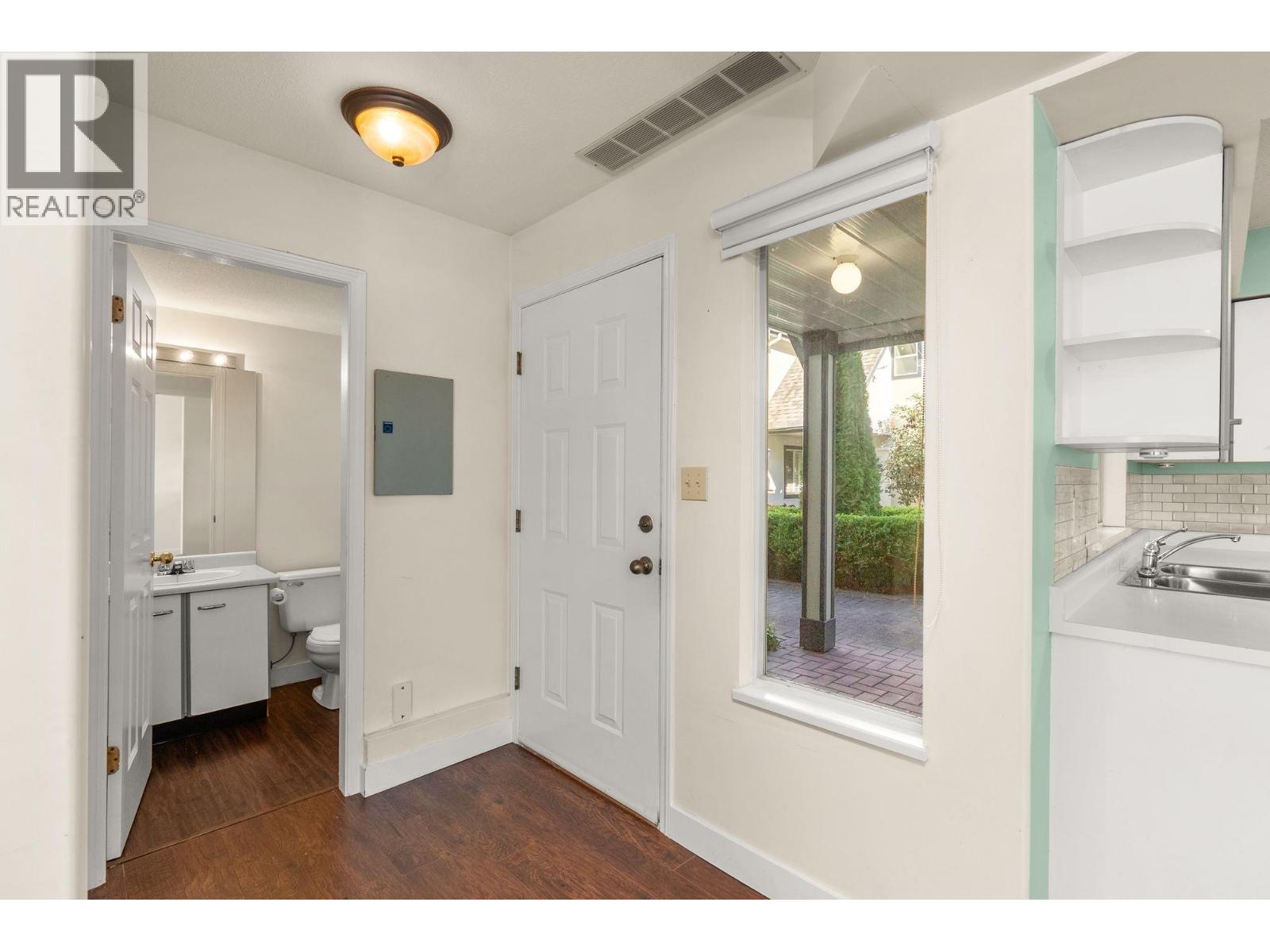 #5-4890 48 Avenue, Ladner