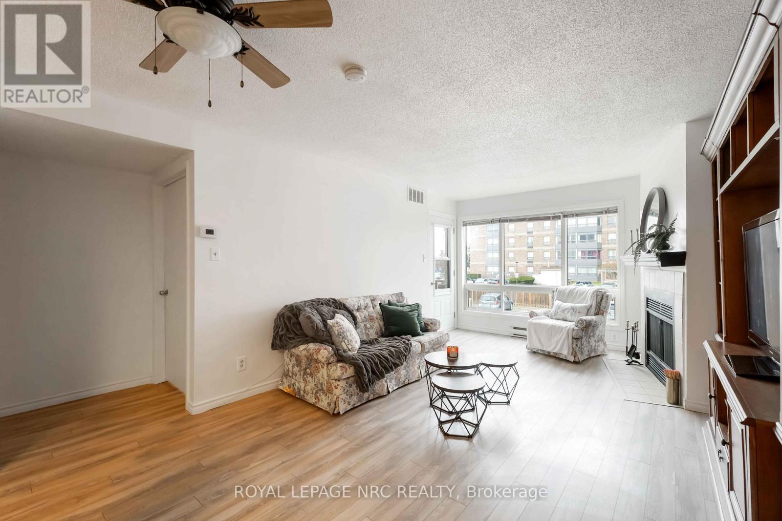 219 – 78 ROEHAMPTON AVENUE,St. Catharines (Carlton/Bunting),,