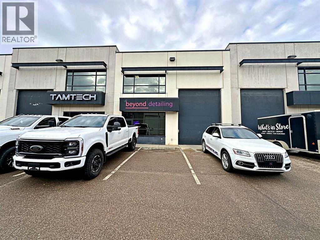 400 MacKenzie Boulevard, Fort McMurray