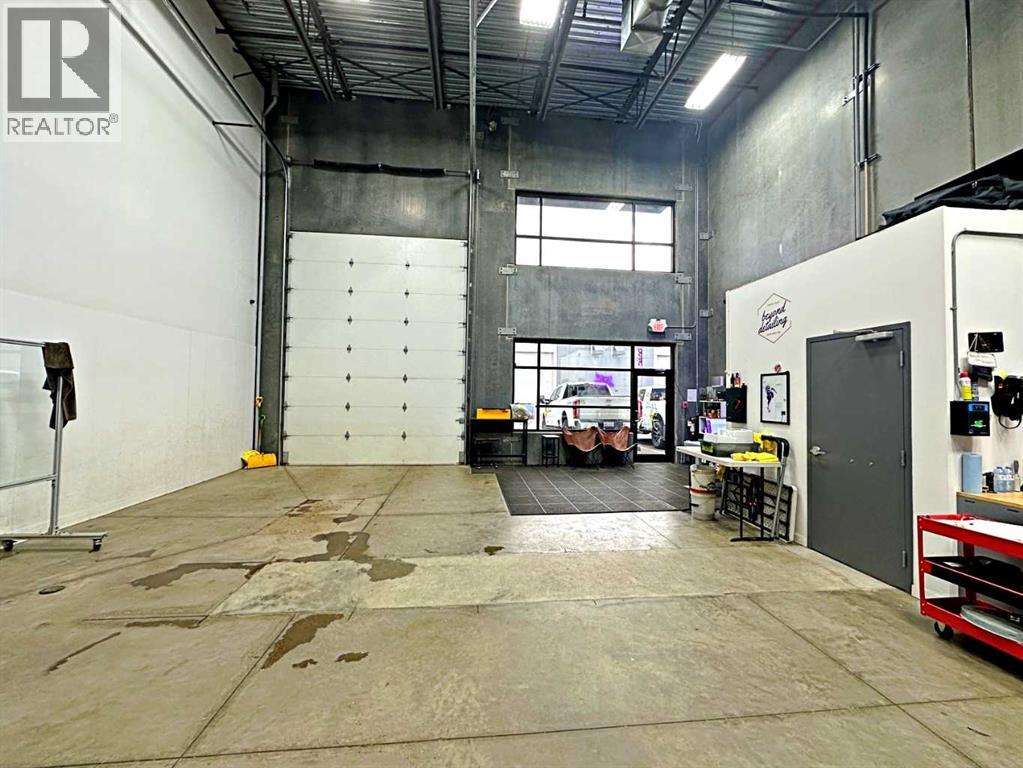 400 MacKenzie Boulevard, Fort McMurray