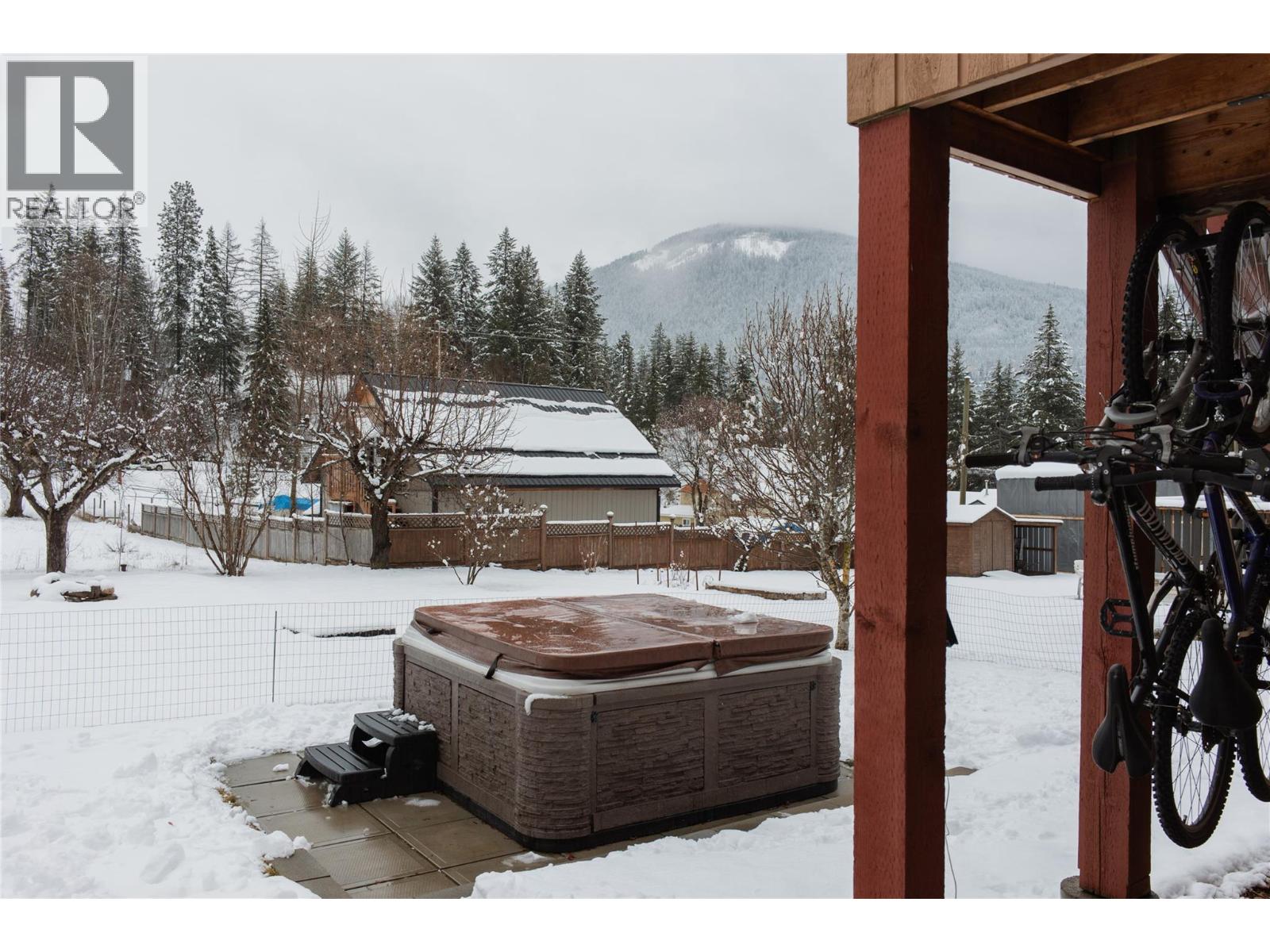 5713 Woodland Drive, Nelson