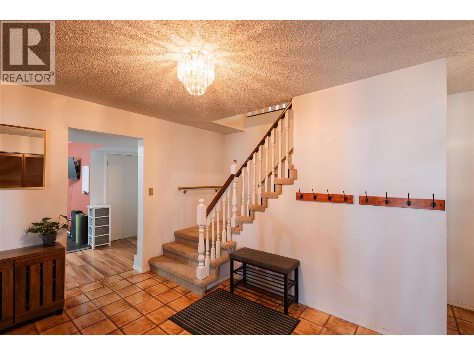 5713 Woodland Drive, Nelson