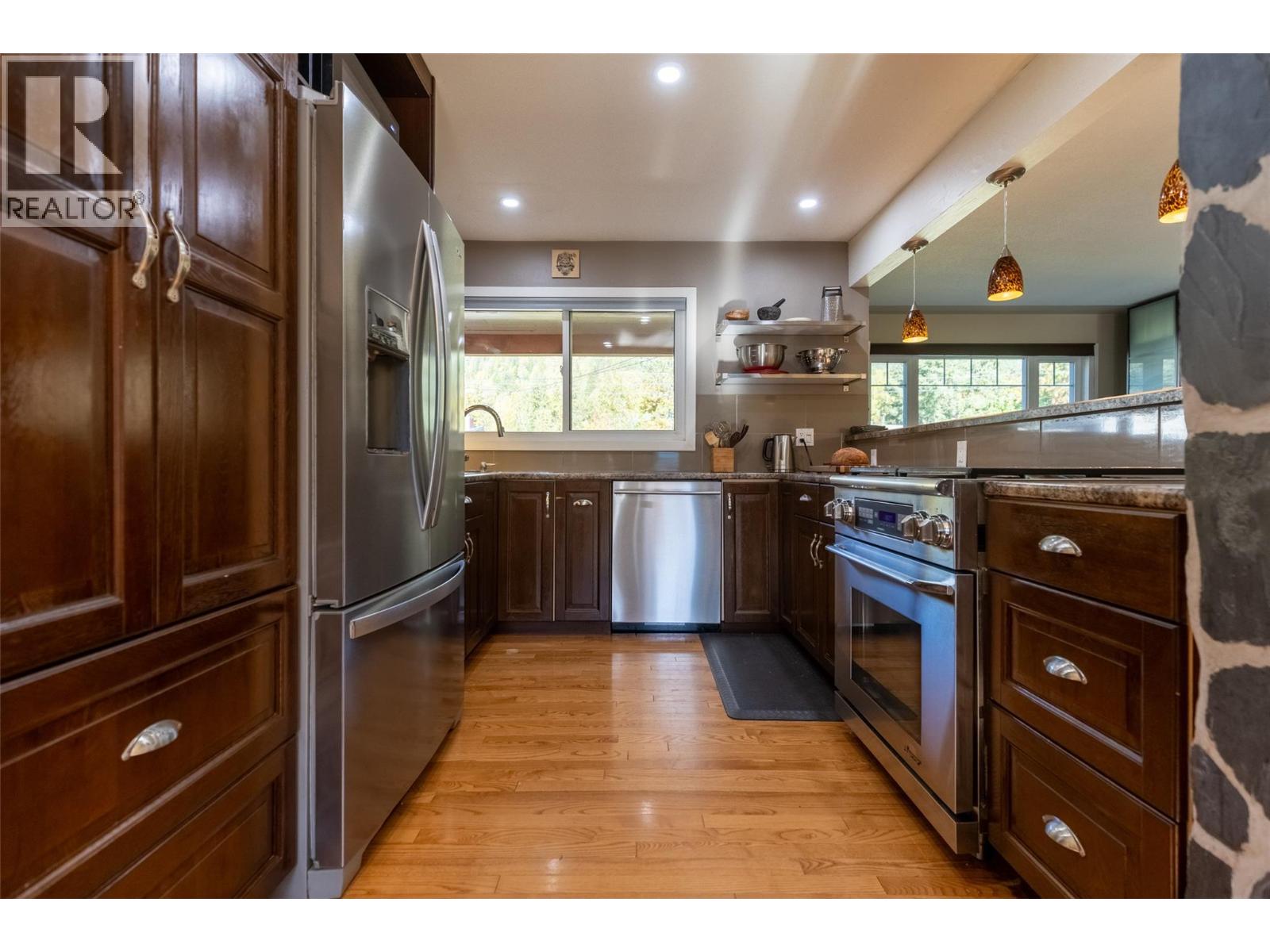 862 11th Avenue, Fernie