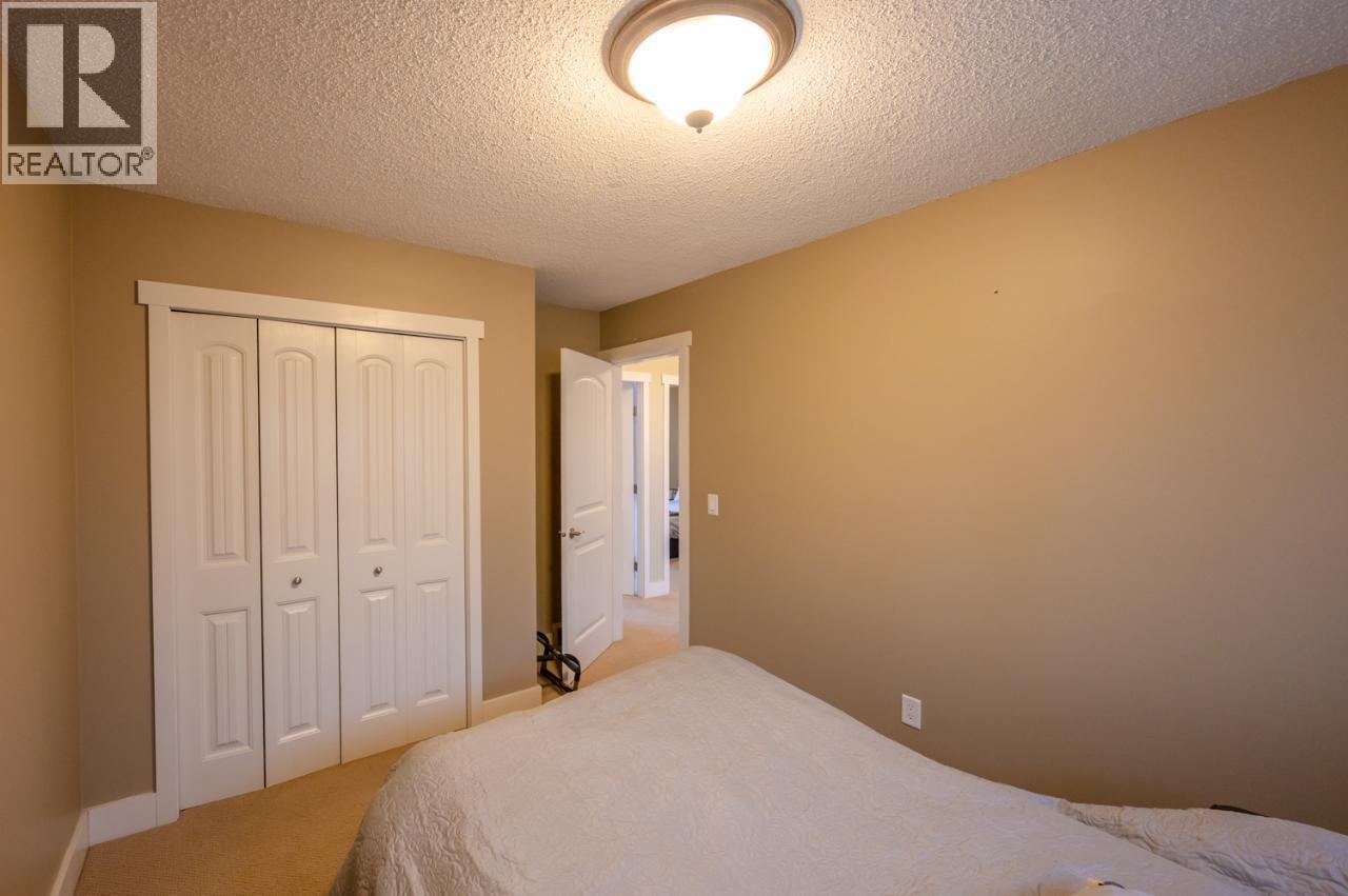 668 TOZER Avenue, Kelowna