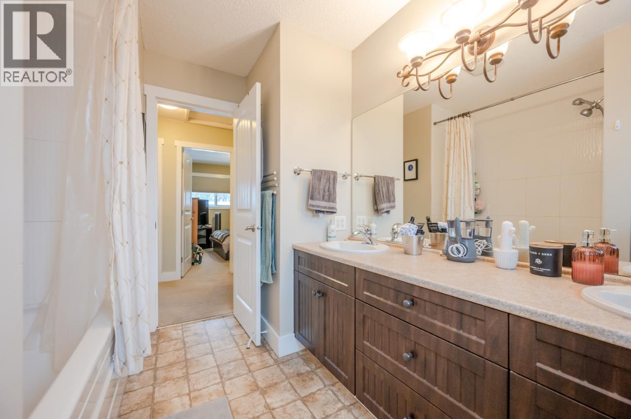 668 TOZER Avenue, Kelowna