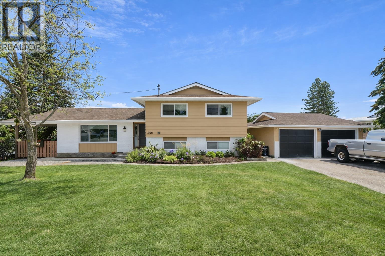  668 TOZER Avenue, Kelowna