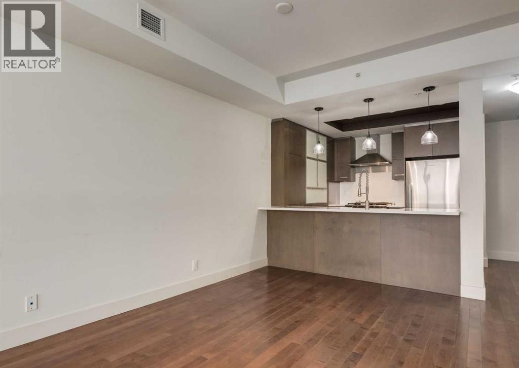 Single Family House for Sale in   Shawnee Hill SW Shawnee Slopes Calgary 