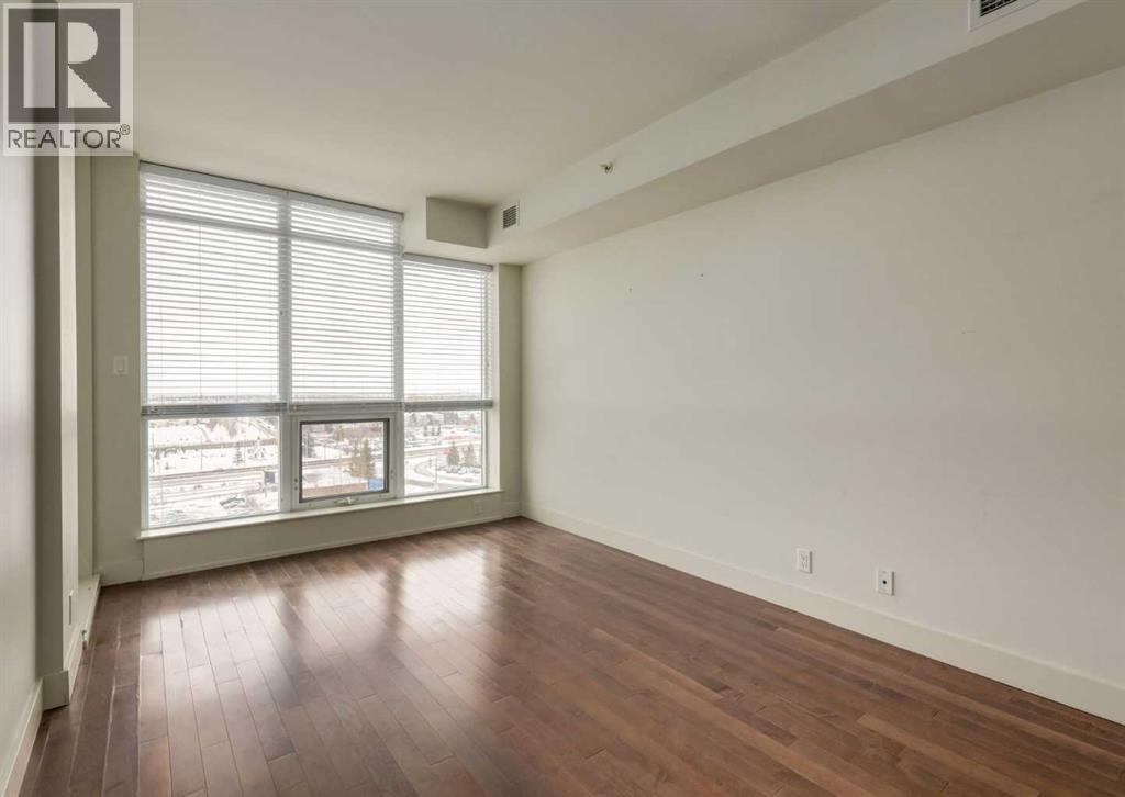 Single Family House for Sale in   Shawnee Hill SW Shawnee Slopes Calgary 