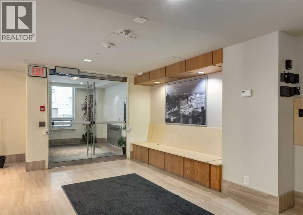 Single Family House for Sale in   Shawnee Hill SW Shawnee Slopes Calgary 