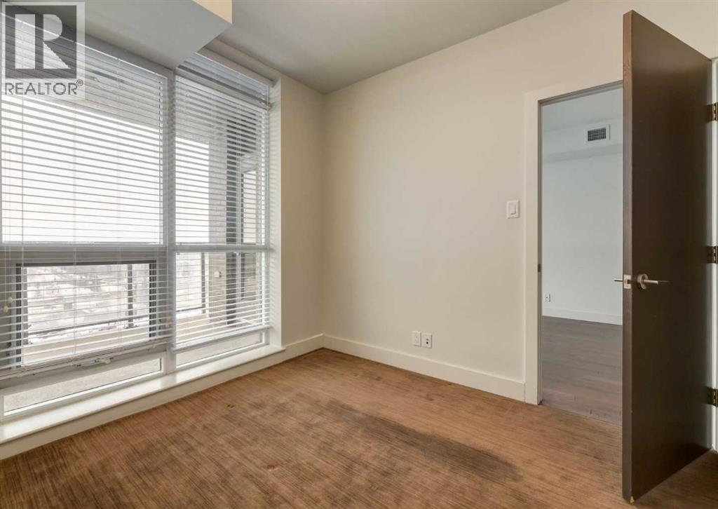 Single Family House for Sale in   Shawnee Hill SW Shawnee Slopes Calgary 