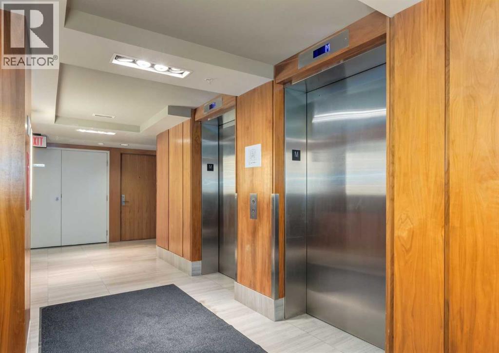 Single Family House for Sale in   Shawnee Hill SW Shawnee Slopes Calgary 