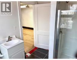 29 Sixth Avenue N, Yorkton, SK S3N0X6 Photo 16