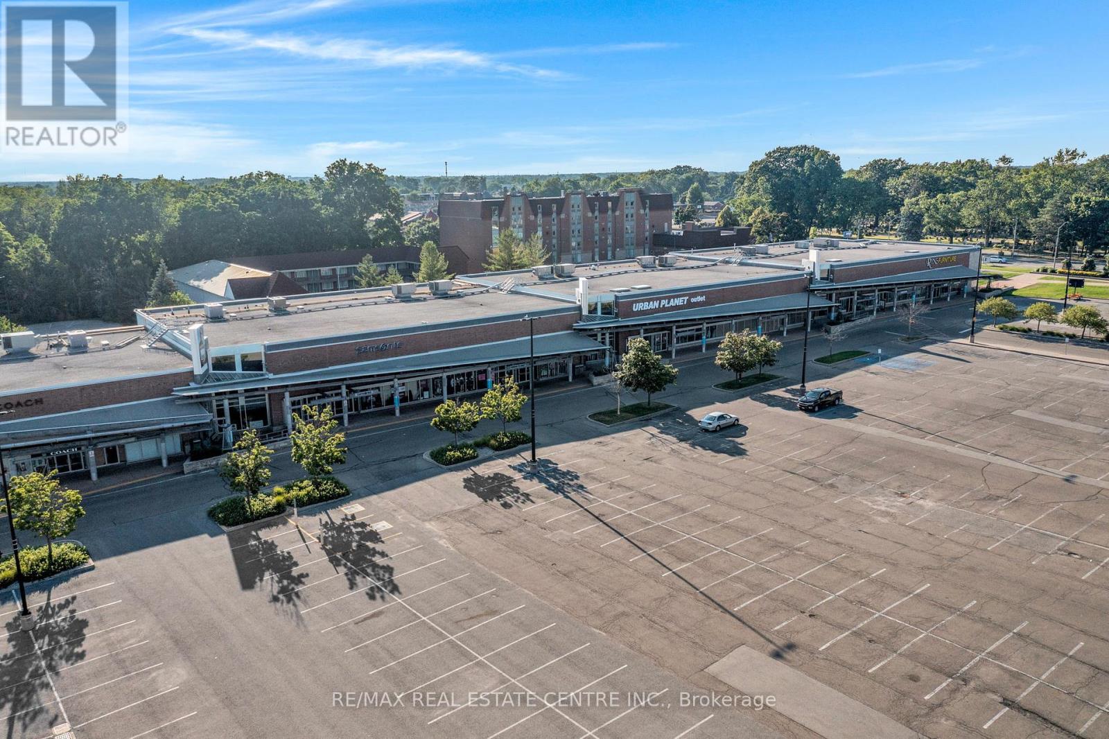 #59 7768 ASCOT CIRCLE - 46