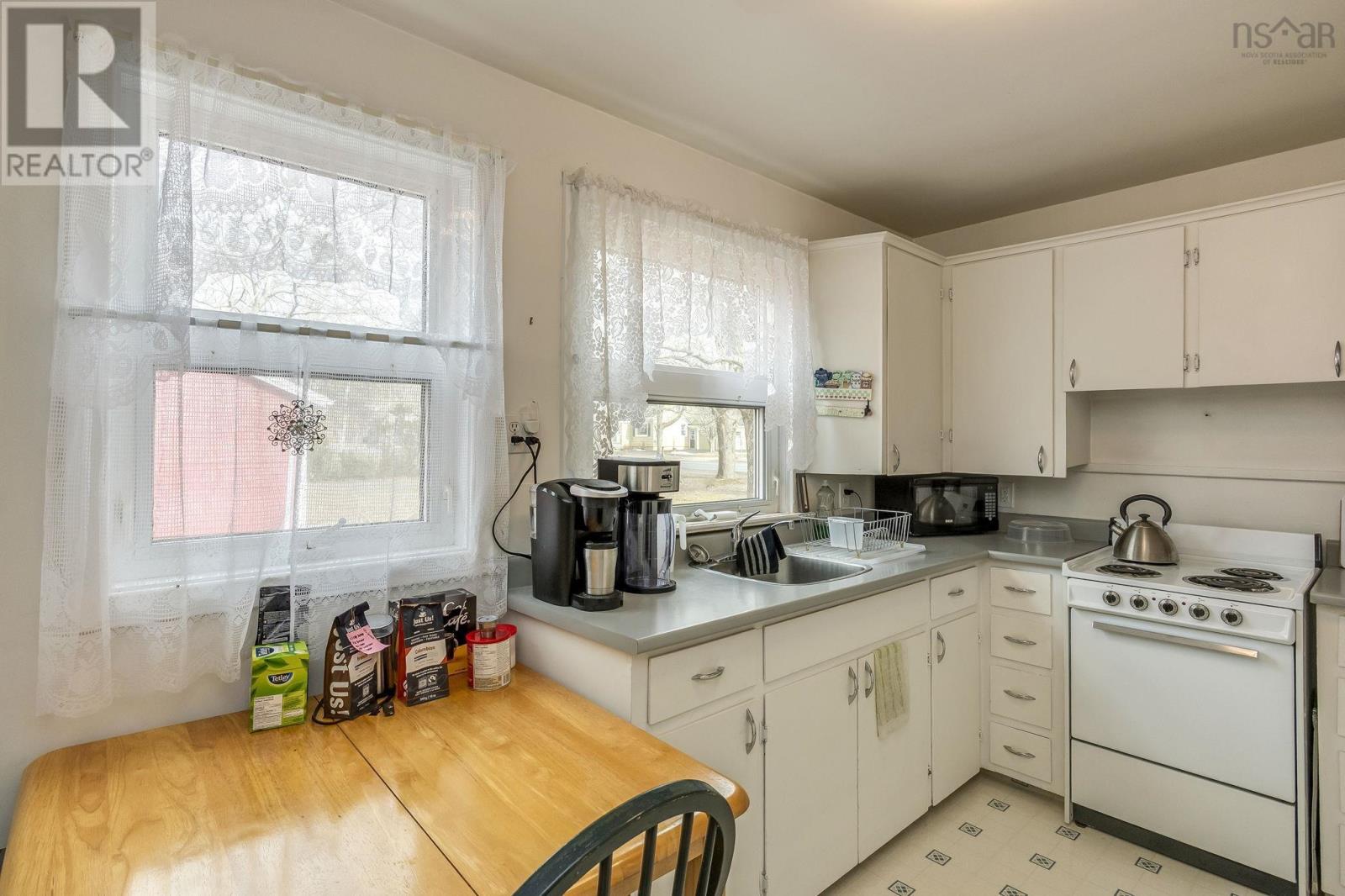 Property 24 of 41 of 139 Main Street