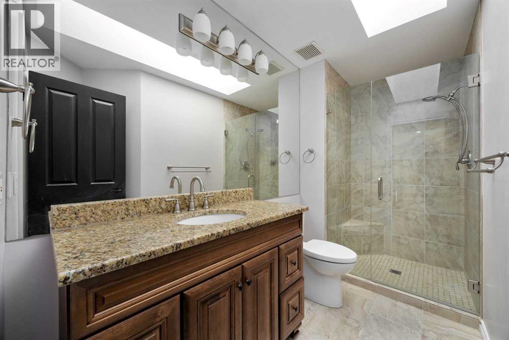 Single Family House for Sale in  Douglas Woods Manor SE Douglasdale/Glen Calgary 