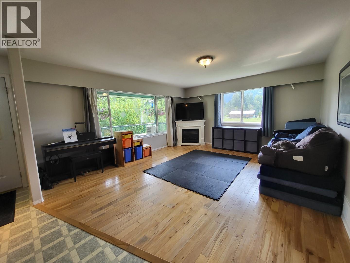 2301 KERSLEY-DALE LANDING ROAD - 32