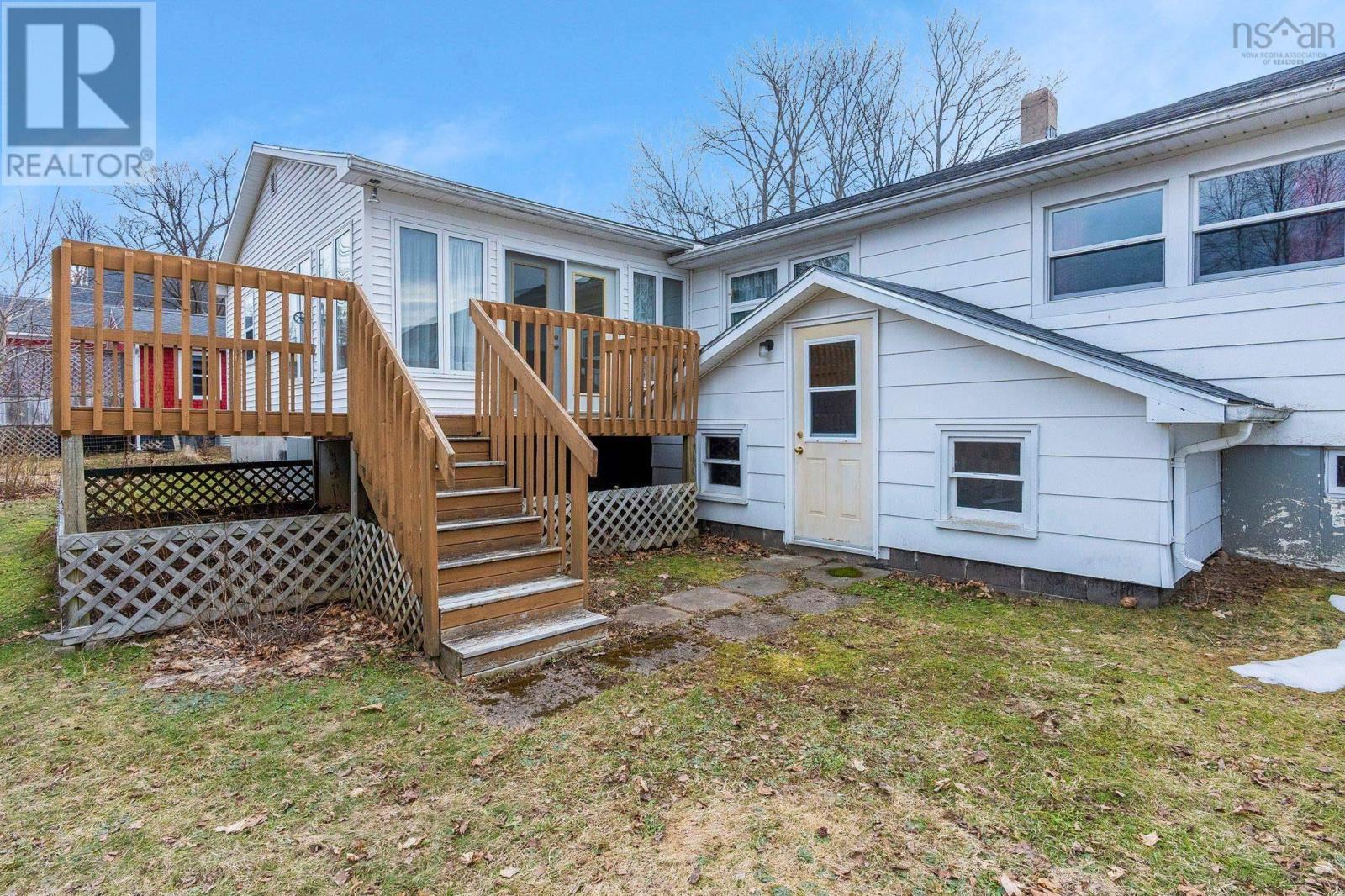 Property 38 of 41 of 139 Main Street