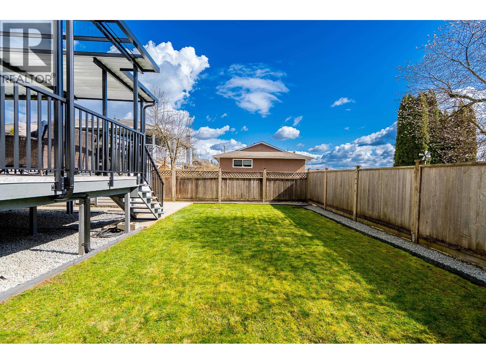 1120 HACHEY AVENUE, Coquitlam