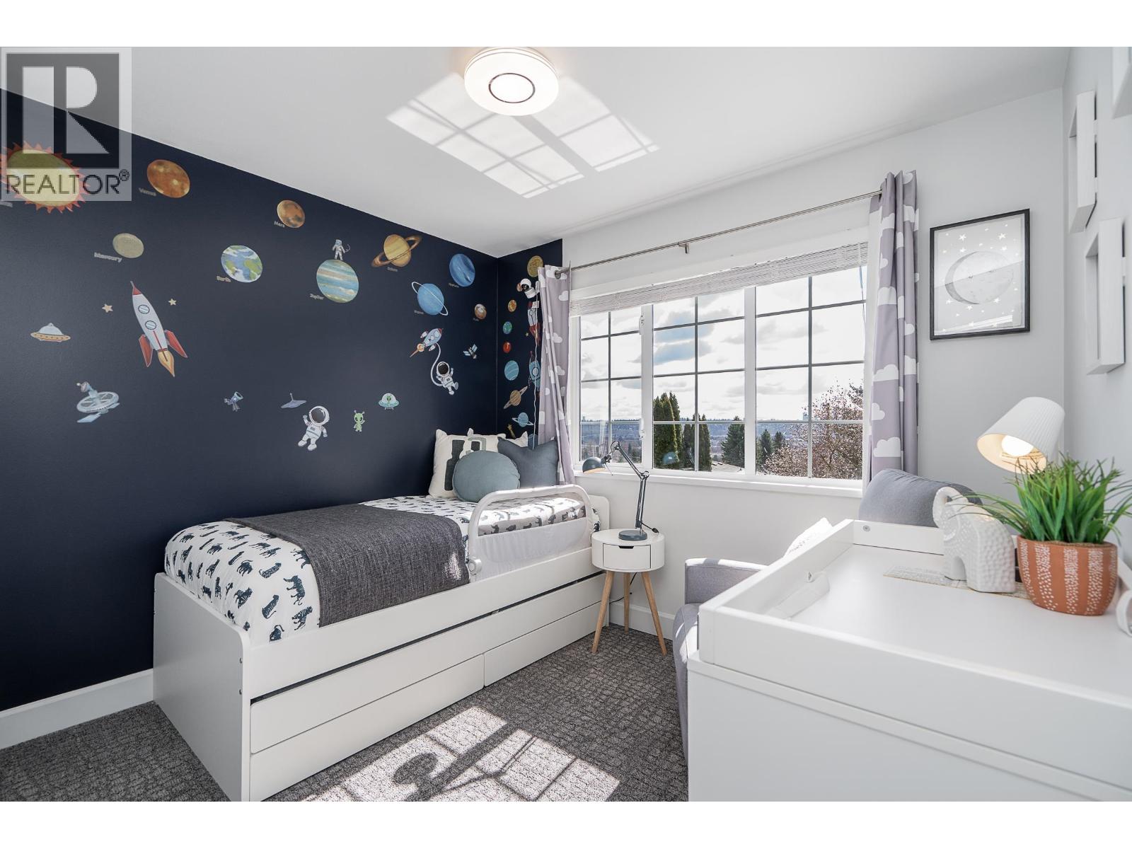 1120 HACHEY AVENUE, Coquitlam