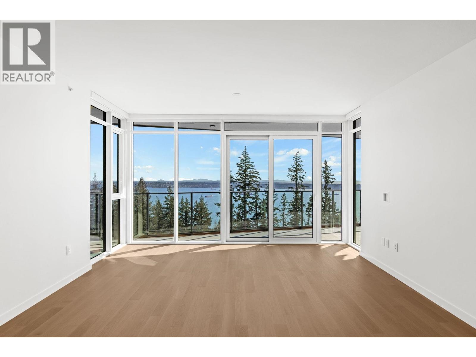 802 3963 UPLANDS WAY, West Vancouver