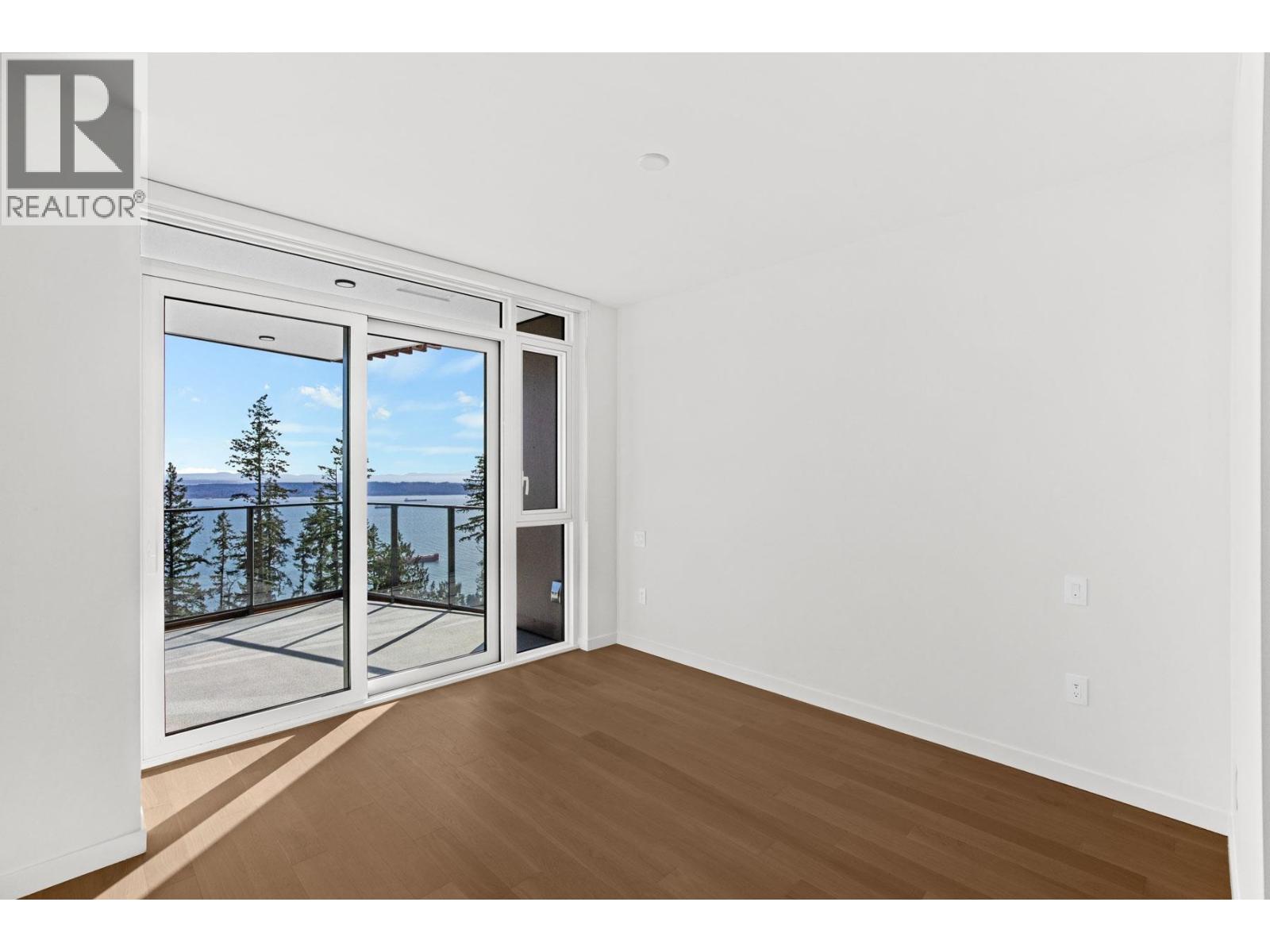 802 3963 UPLANDS WAY, West Vancouver