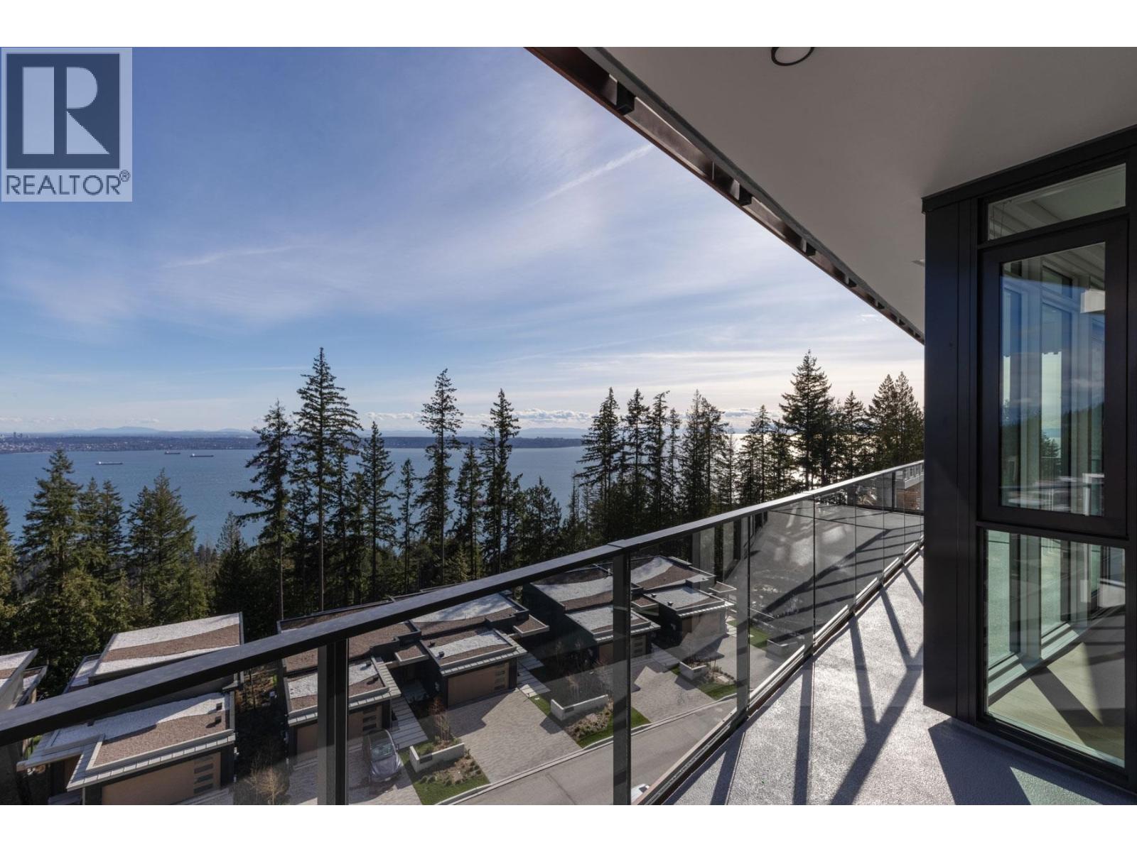 802 3963 UPLANDS WAY, West Vancouver