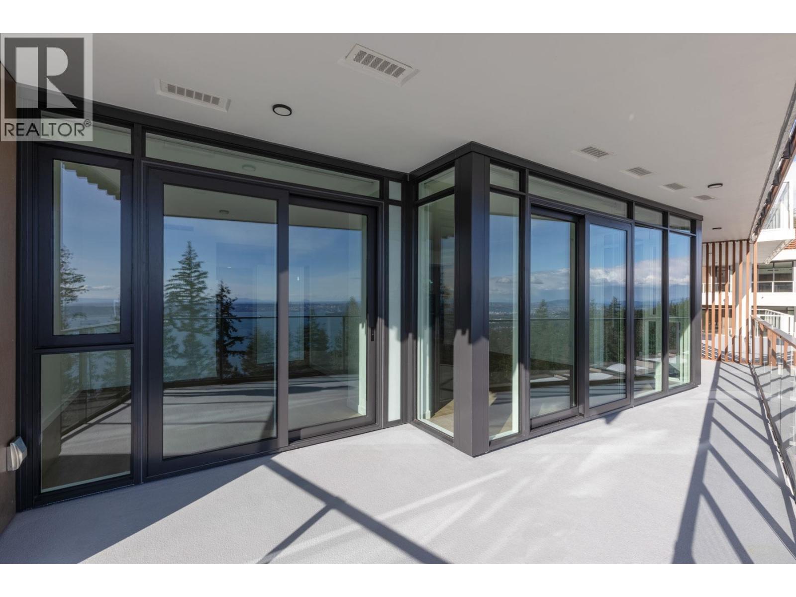 802 3963 UPLANDS WAY, West Vancouver