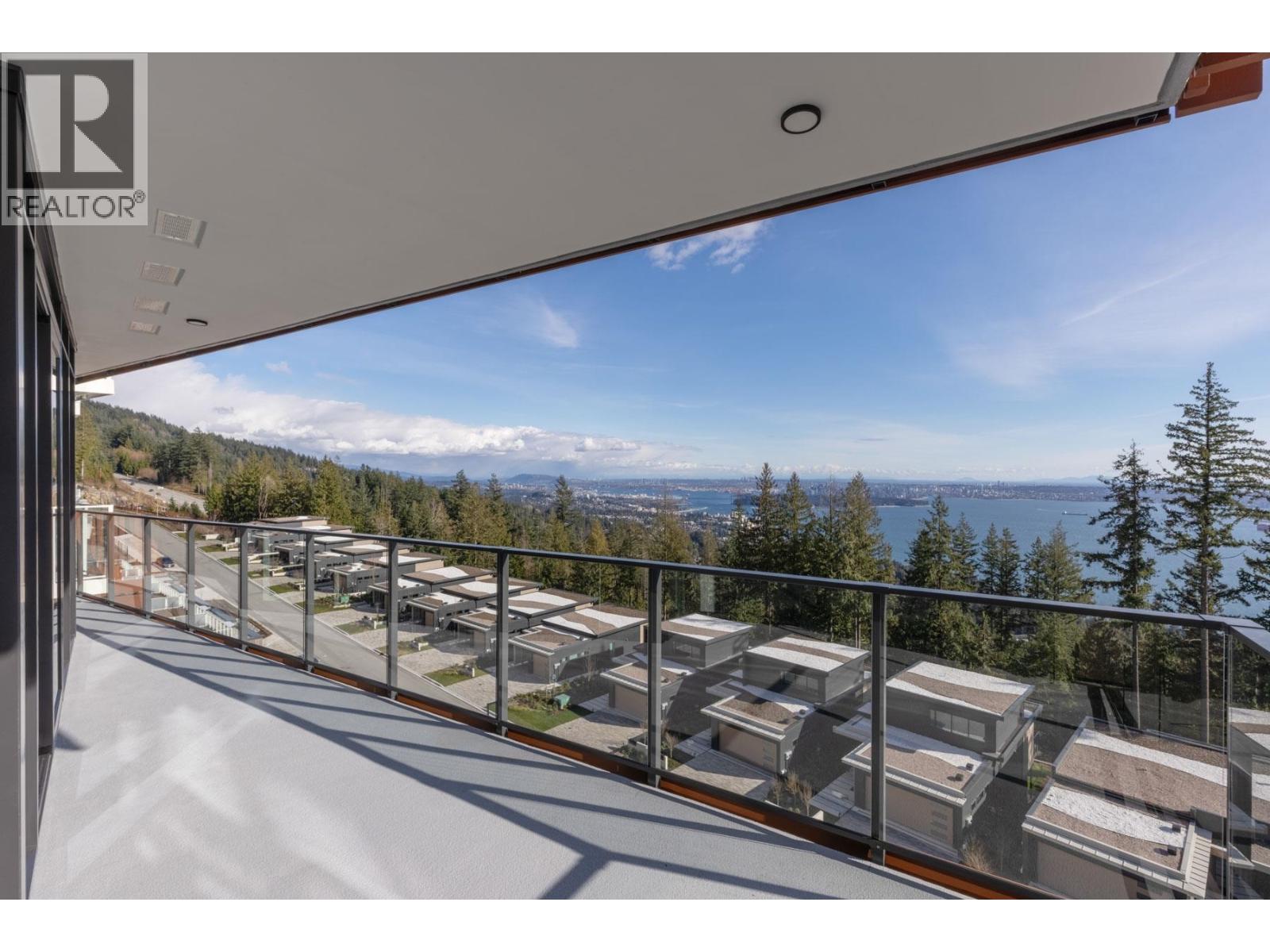 802 3963 UPLANDS WAY, West Vancouver