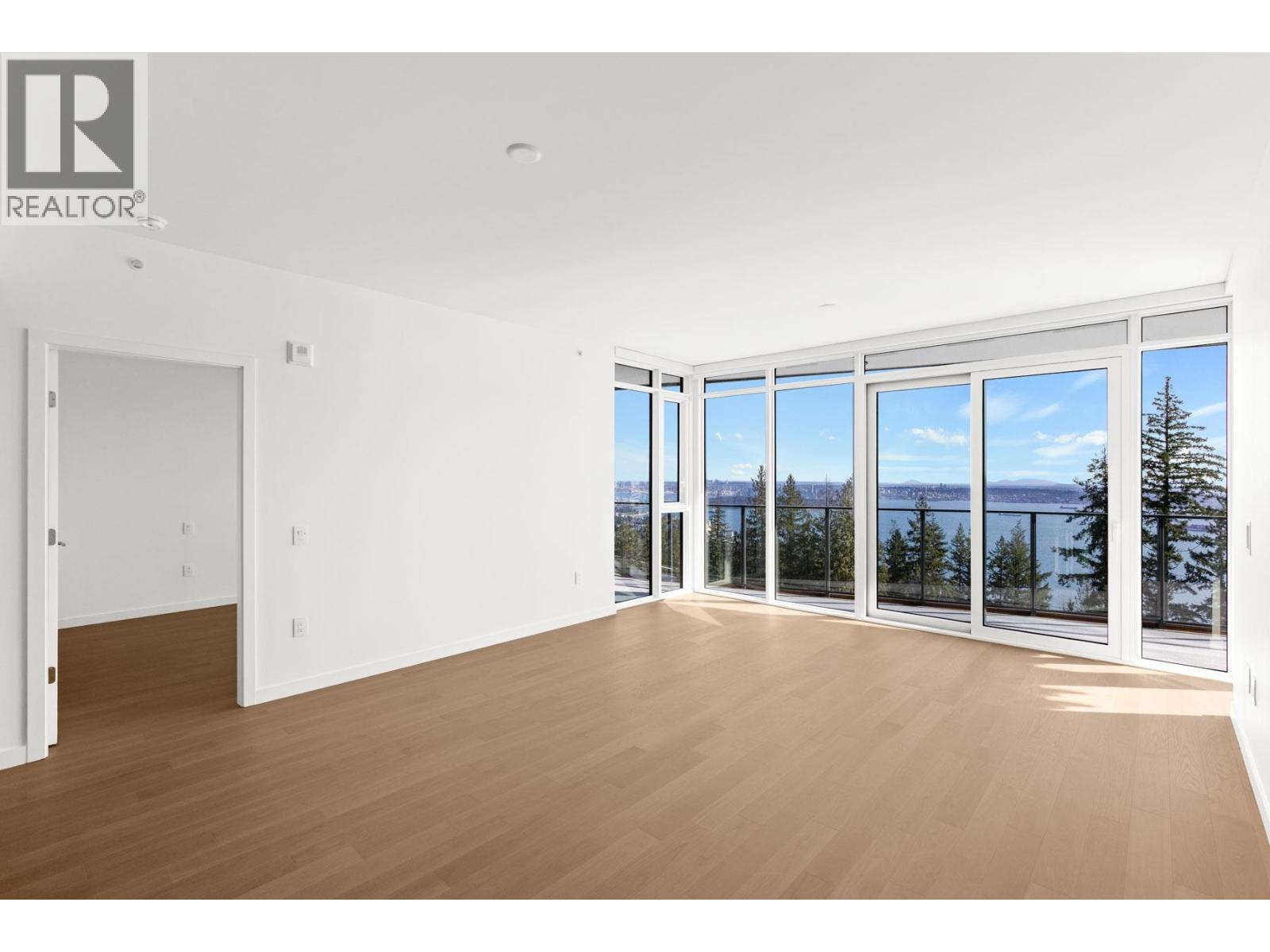 802 3963 UPLANDS WAY, West Vancouver