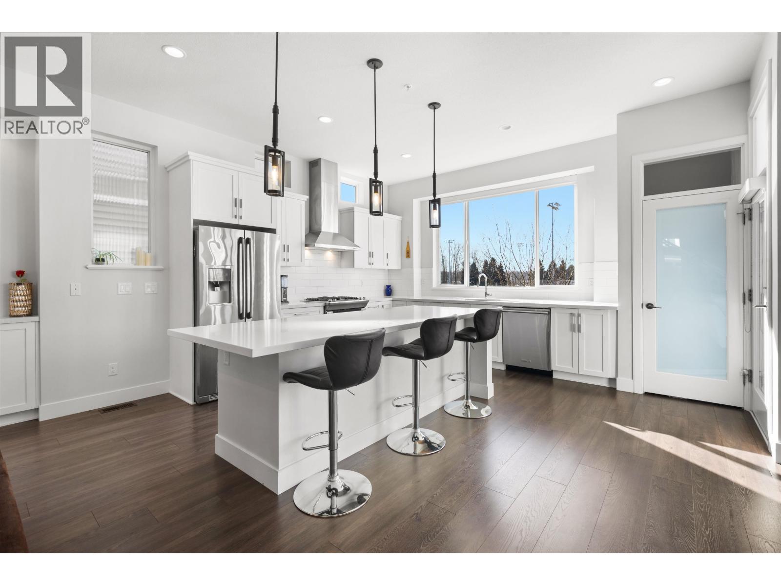 10279 238A Street - photo 2