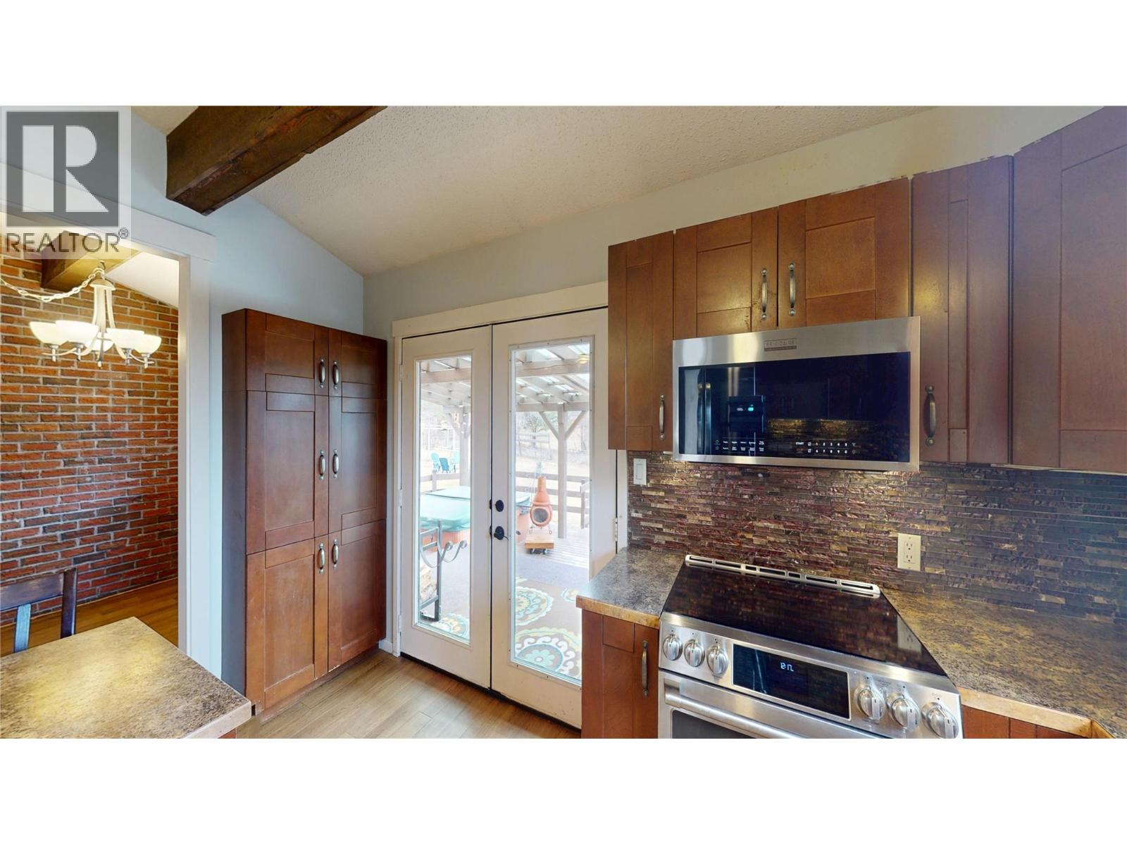 2003 38TH AVENUE S - 11