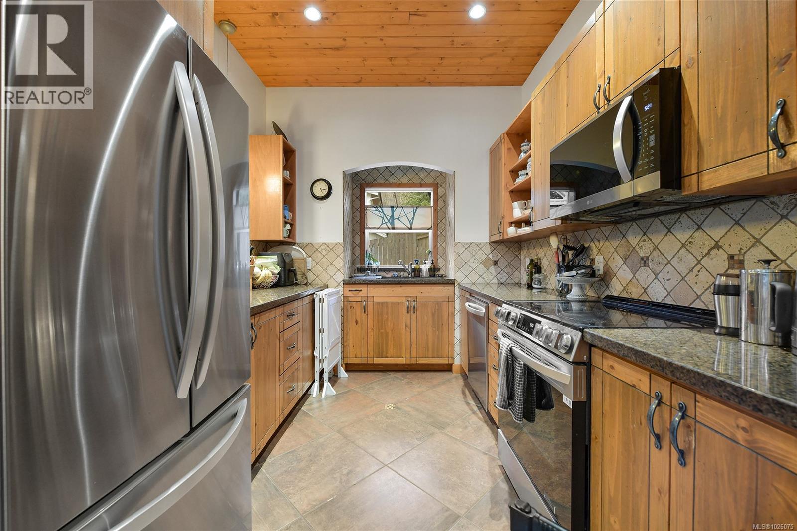  254 Mariners Way, Mayne Island