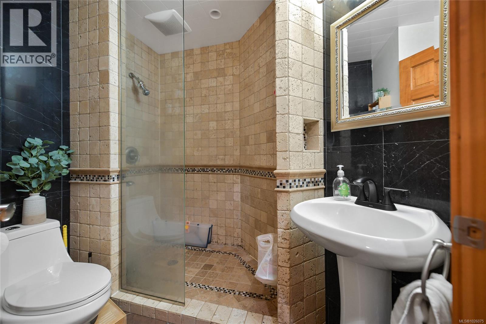  254 Mariners Way, Mayne Island