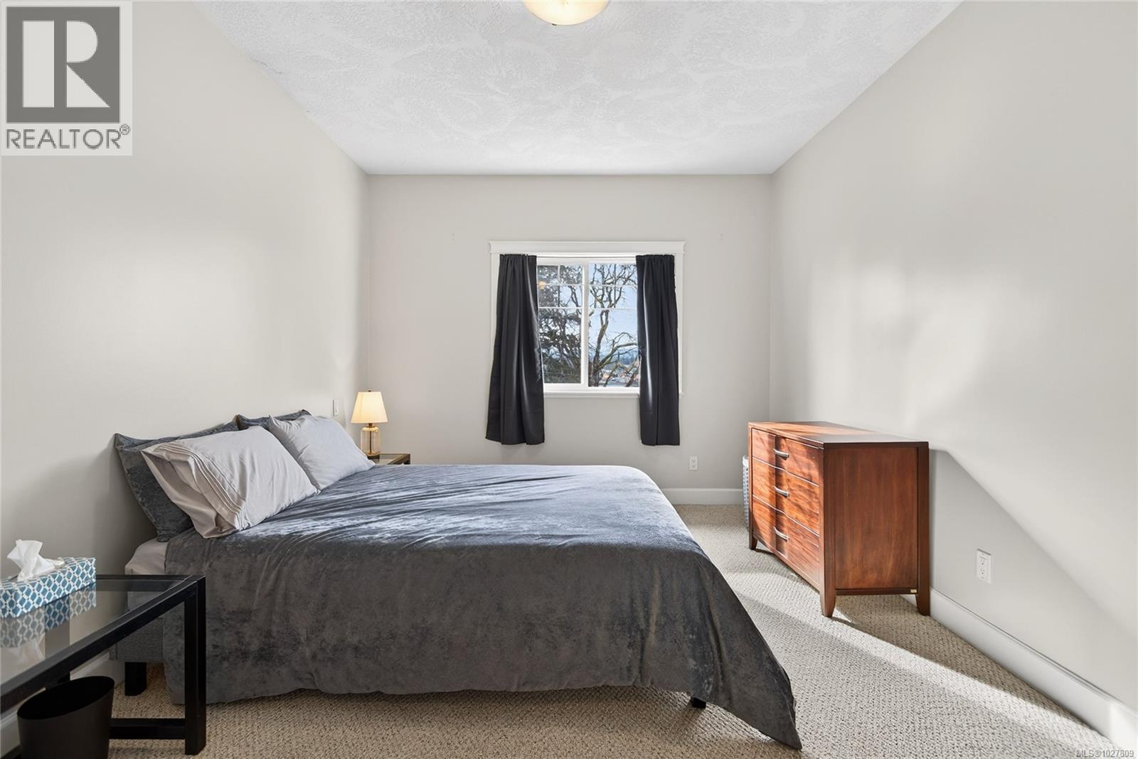 #221 930 BRAIDWOOD RD - 23