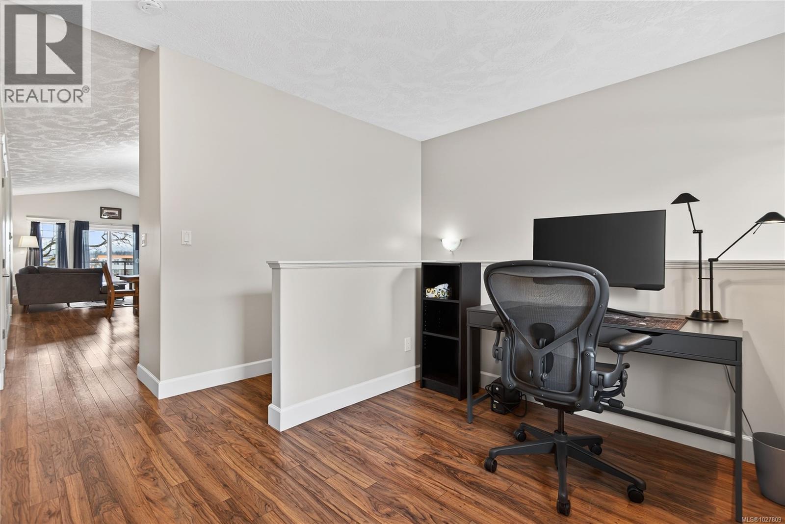 #221 930 BRAIDWOOD RD - 21