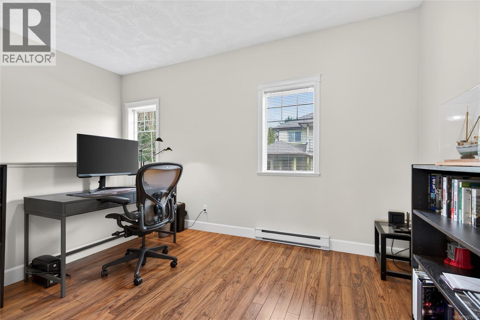 #221 930 BRAIDWOOD RD - 19